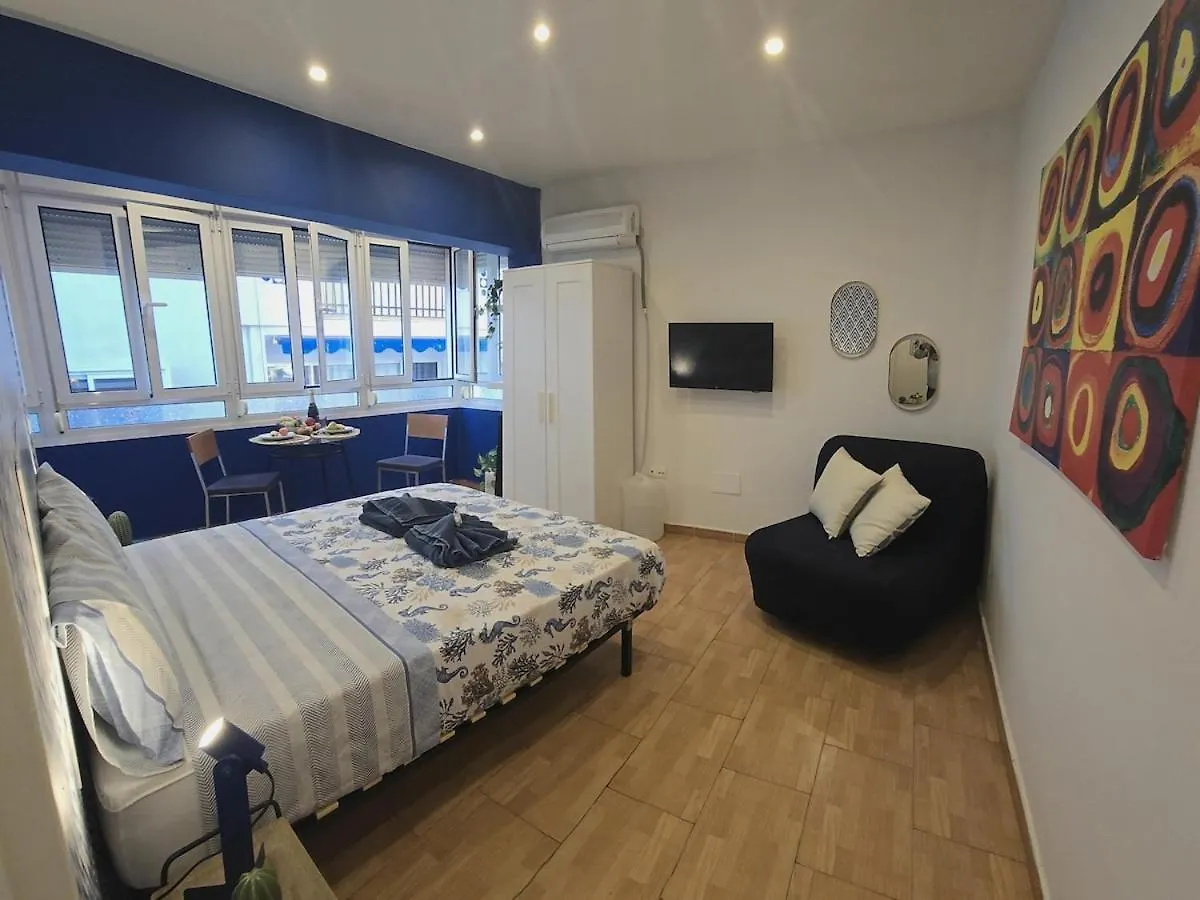 Nogalera Begona A Modern Studio In The Center Of Torremolinos Spain