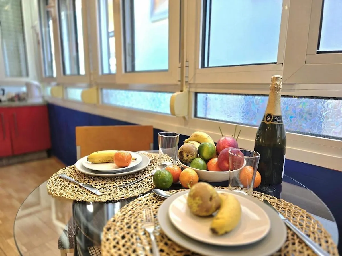 Nogalera Begona A Modern Studio In The Center Of Torremolinos Spain